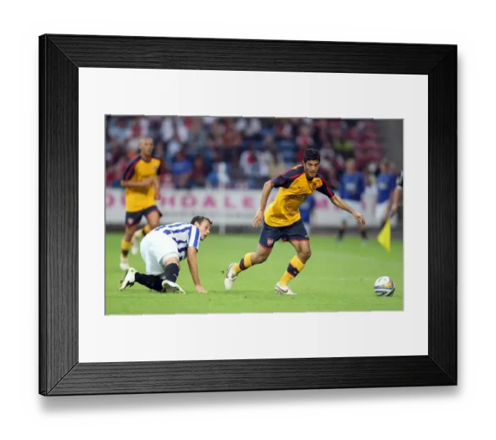 Framed Print : Carlos Vela (Arsenal) Andy Holdsworth (Huddersfield)
