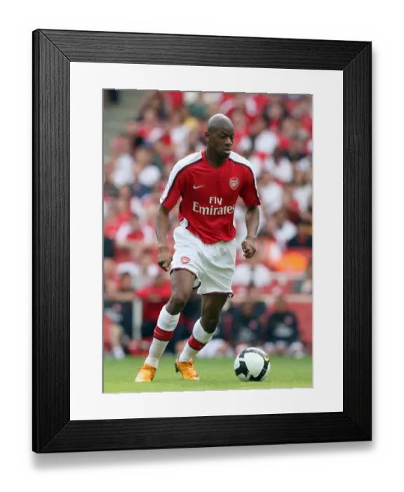 Framed Print : Abou Diaby's Debut Marred by Injury: Arsenal's Loss to Juventus in Emirates Cup Opener Framed Print : Abou Diaby's Debut Marred by Injury: Arsenal's Loss to Juventus in Emirates Cup Opener