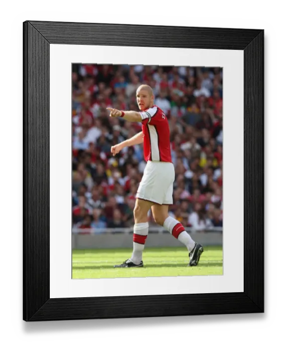 Framed Print : Philippe Senderos Concedes Against Juventus: Arsenal 0:1, Emirates Cup Day One, 2008 Framed Print : Philippe Senderos Concedes Against Juventus: Arsenal 0:1, Emirates Cup Day One, 2008
