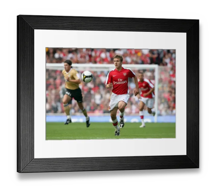 Framed Print : Jack Wilshere's Debut: Arsenal vs. Juventus, Emirates Cup 2008 (0:1) Framed Print : Jack Wilshere's Debut: Arsenal vs. Juventus, Emirates Cup 2008 (0:1)