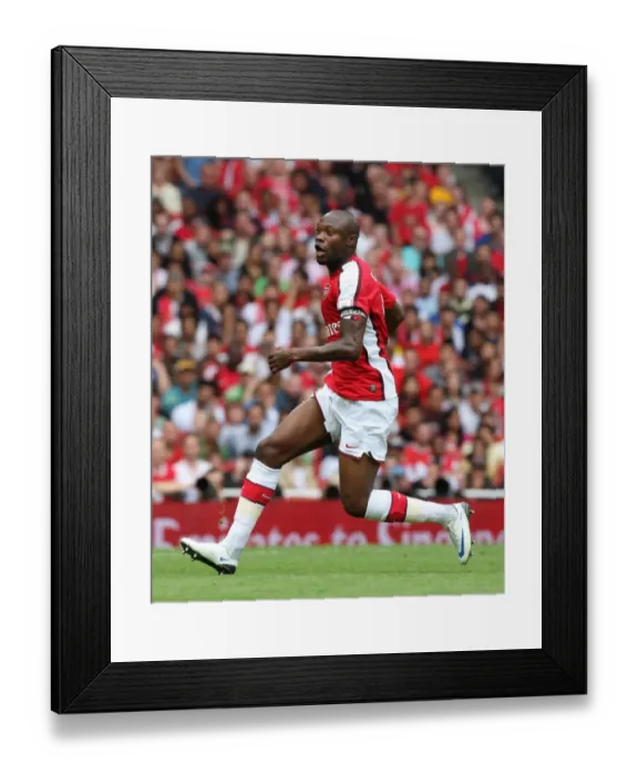 Framed Print : William Gallas's Victory: Arsenal 1-0 Real Madrid, Emirates Cup 2008 Framed Print : William Gallas's Victory: Arsenal 1-0 Real Madrid, Emirates Cup 2008