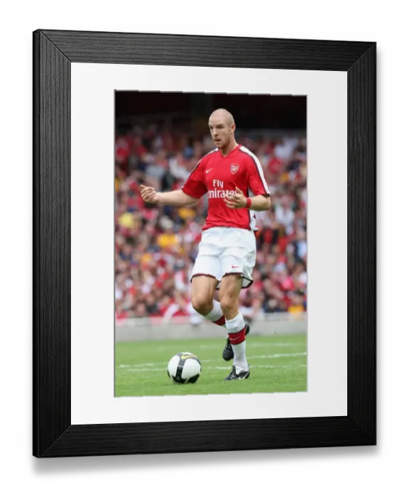 Framed Print : Philippe Senderos Victory: Arsenal 1-0 Real Madrid, Emirates Cup 2008 Framed Print : Philippe Senderos Victory: Arsenal 1-0 Real Madrid, Emirates Cup 2008