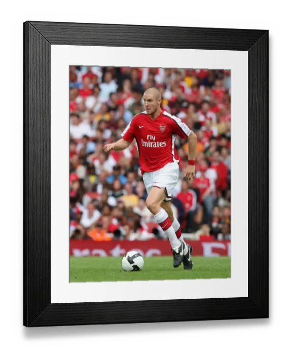 Framed Print : Arsenal's Philippe Senderos Secures Victory: Arsenal 1-0 Real Madrid, Emirates Cup 2008