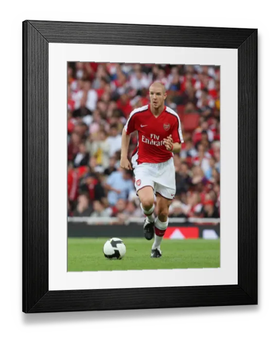 Framed Print : Philippe Senderos's Victory Goal: Arsenal 1-0 Real Madrid, Emirates Cup 2008 Framed Print : Philippe Senderos's Victory Goal: Arsenal 1-0 Real Madrid, Emirates Cup 2008