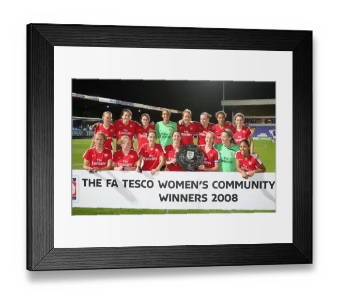 Framed Print : Arsenal Ladies Lift FA Women's Community Shield: 1-0 Victory over Everton (2008-09)