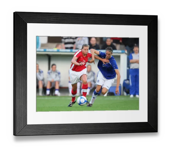 Framed Print : Jayne Ludlow (Arsenal) Gill Scott (Everton) Framed Print : Jayne Ludlow (Arsenal) Gill Scott (Everton)
