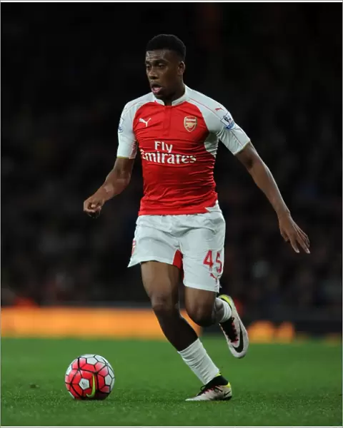 Arsenal's Alex Iwobi in Action during the Premier League Clash Against West Bromwich Albion (2015-16)