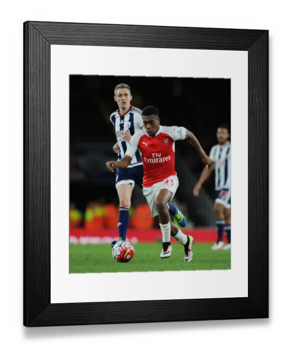 Framed Print : Arsenal's Alex Iwobi Outsmarts Darren Fletcher: A Moment of Skill from the 2015-16 Premier League Match Framed Print : Arsenal's Alex Iwobi Outsmarts Darren Fletcher: A Moment of Skill from the 2015-16 Premier League Match