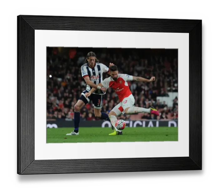 Framed Print : Arsenal's Olivier Giroud Battles Jonas Olsson in Intense Premier League Showdown