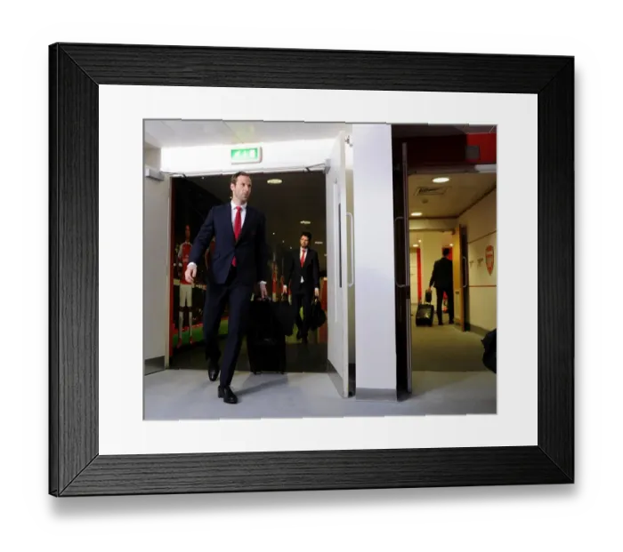 Framed Print : Petr Cech Arrives at Emirates Stadium before Arsenal vs. West Bromwich Albion (2015-16)