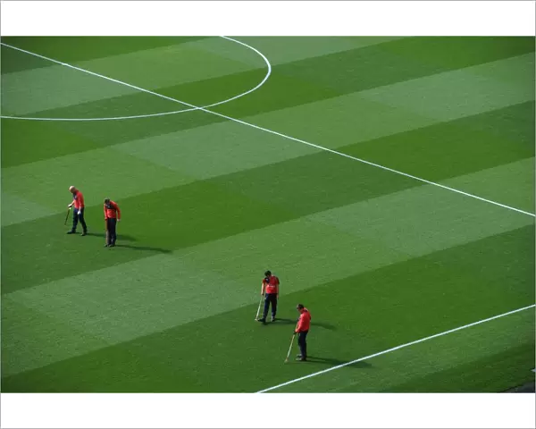 Arsenal Groundstaff Preparing Emirates Stadium Pitch for Arsenal vs West Bromwich Albion (2015-16)