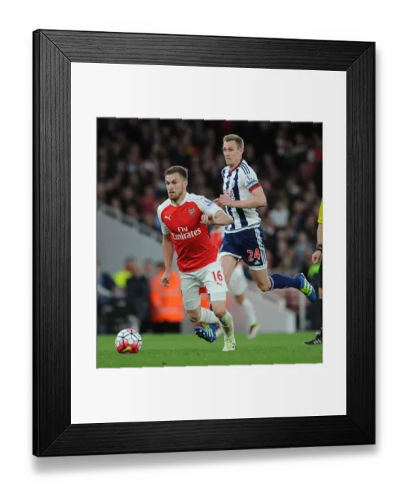 Framed Print : Clash of Midfield Titans: Aaron Ramsey vs. Darren Fletcher, Arsenal vs. West Brom, Premier League