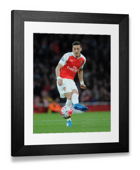 Framed Print : Mesut Ozil (Arsenal). Arsenal 2: 0 West Bromwich Albion Framed Print : Mesut Ozil (Arsenal). Arsenal 2: 0 West Bromwich Albion