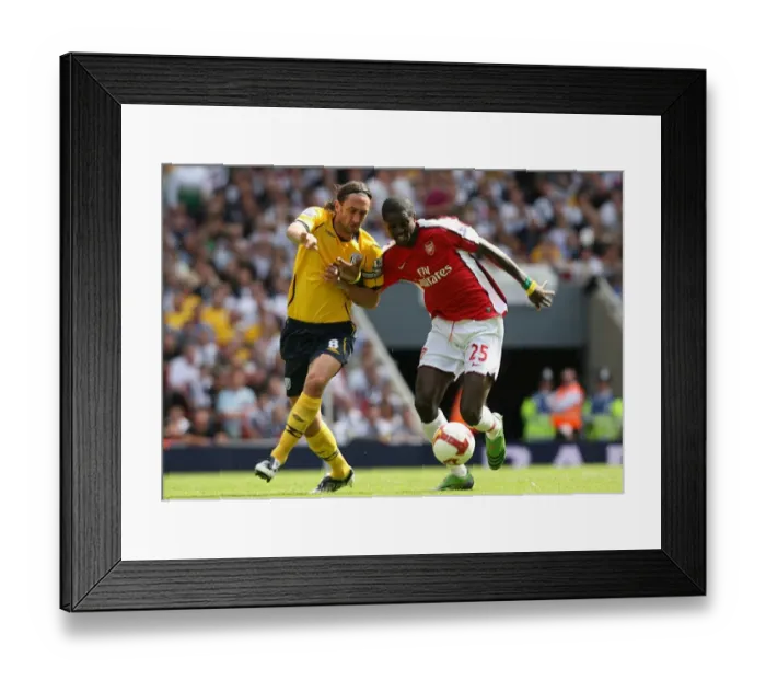 Framed Print : Adebayor's Lone Strike: Arsenal's 1-0 Triumph Over West Bromwich Albion, 2008