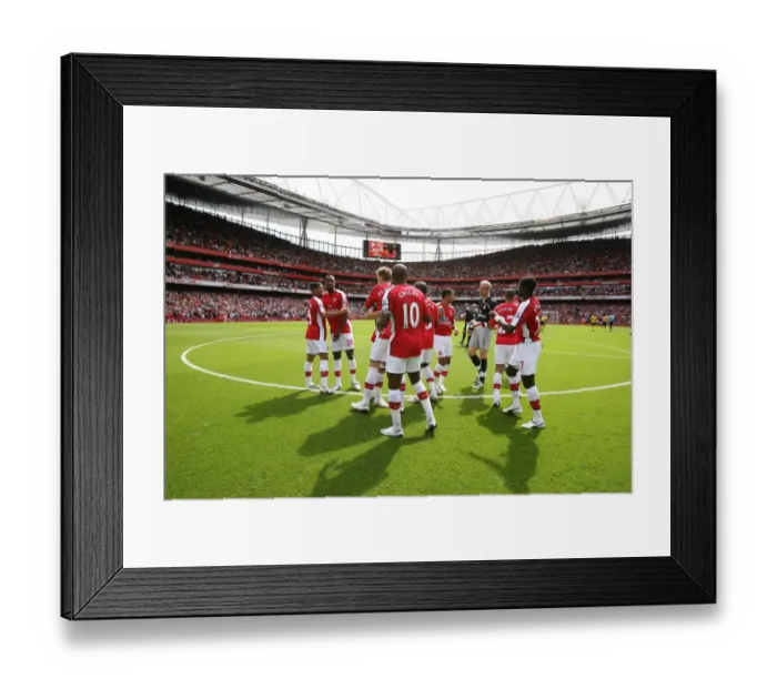 Framed Print : Arsenal's Victory Formation: 1-0 Win Against West Bromwich Albion in the 2008 Premier League