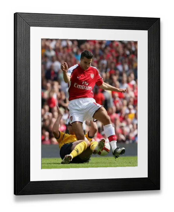 Framed Print : Van Persie's Strike: Arsenal's 1-0 Victory Over West Bromwich Albion, 2008