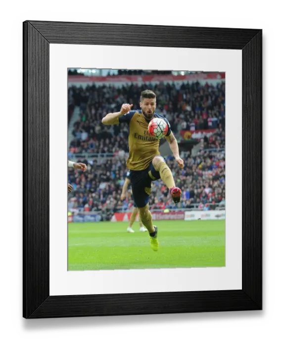 Framed Print : Olivier Giroud in Action: Sunderland vs Arsenal (Premier League 2015-16) Framed Print : Olivier Giroud in Action: Sunderland vs Arsenal (Premier League 2015-16)