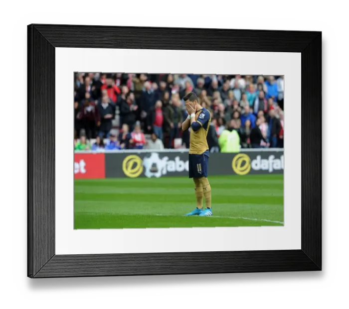 Framed Print : Mesut Ozil in Action: Arsenal vs. Sunderland, Premier League 2015-16 Framed Print : Mesut Ozil in Action: Arsenal vs. Sunderland, Premier League 2015-16