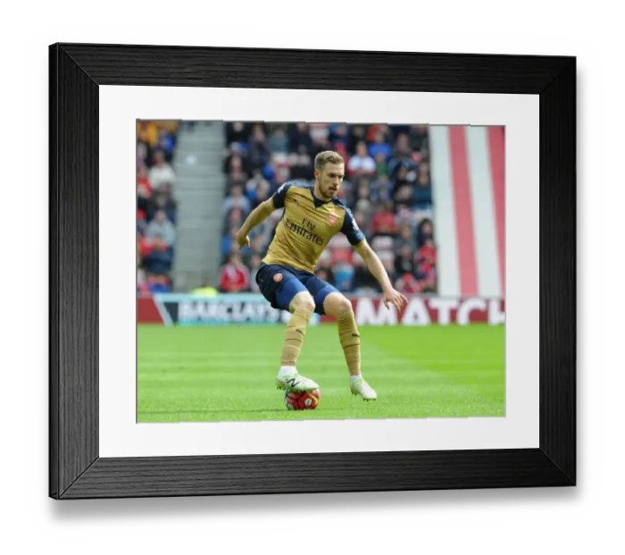 Framed Print : Arsenal's Aaron Ramsey in Action: Sunderland vs Arsenal (2015-16 Premier League) Framed Print : Arsenal's Aaron Ramsey in Action: Sunderland vs Arsenal (2015-16 Premier League)
