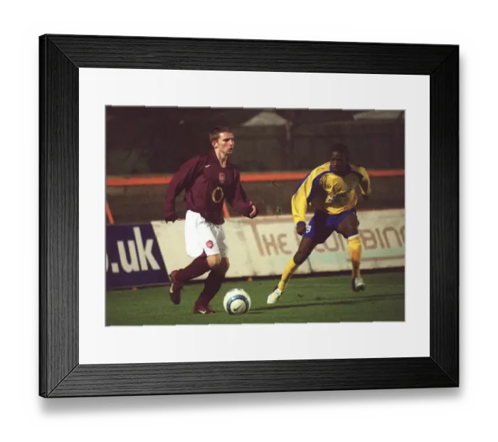Framed Print : Mark Elston (Arsenal) Eddi Anaclet (Southampton) Framed Print : Mark Elston (Arsenal) Eddi Anaclet (Southampton)