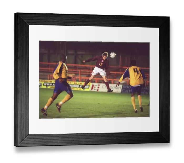 Framed Print : Arturo Lupoli scores Arsenals 2nd goal