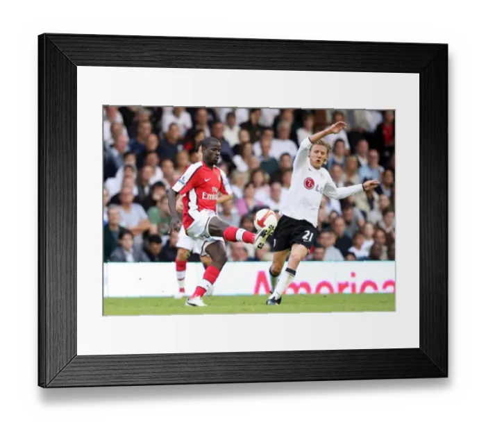 Framed Print : Emmanuel Eboue (Arsenal) Jimmy Bullard (Fulham) Framed Print : Emmanuel Eboue (Arsenal) Jimmy Bullard (Fulham)