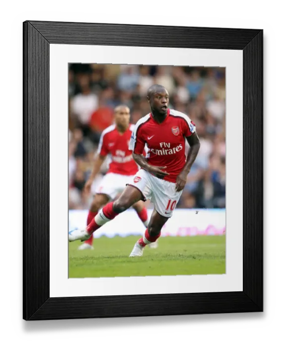 Framed Print : William Gallas: Leading Arsenal to Victory at Craven Cottage (Fulham 1:0 Arsenal, Barclays Premier League, 23 / 8 / 08) Framed Print : William Gallas: Leading Arsenal to Victory at Craven Cottage (Fulham 1:0 Arsenal, Barclays Premier League, 23 / 8 / 08)