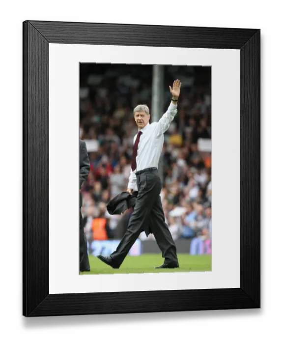 Framed Print : Arsene Wenger: A Lone Figure Amidst Fulham's 1-0 Victory over Arsenal, Barclays Premier League, 2008 Framed Print : Arsene Wenger: A Lone Figure Amidst Fulham's 1-0 Victory over Arsenal, Barclays Premier League, 2008