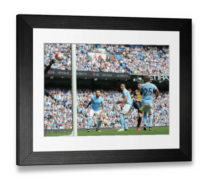 Framed Print : Giroud's Dramatic Late Goal: Manchester City vs. Arsenal, Premier League 2015-16