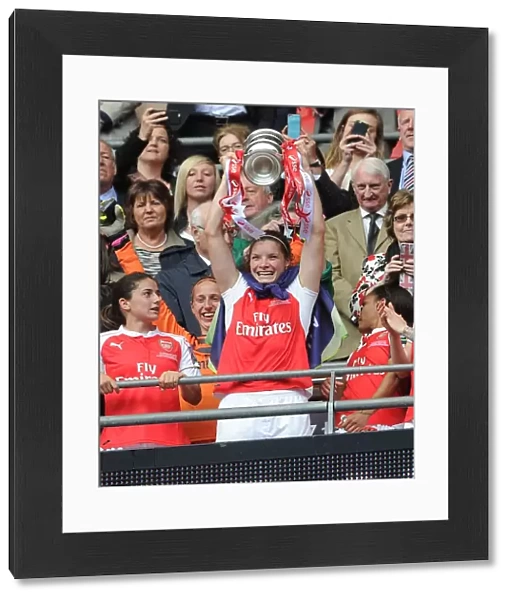 Arsenal Ladies Triumph: Dominique Janssen's FA Cup Victory Celebration