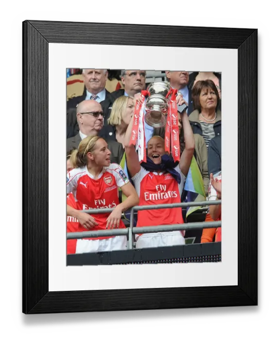 Framed Print : Arsenal Ladies Celebrate FA Cup Victory: Casey Stoney Lifts the Trophy