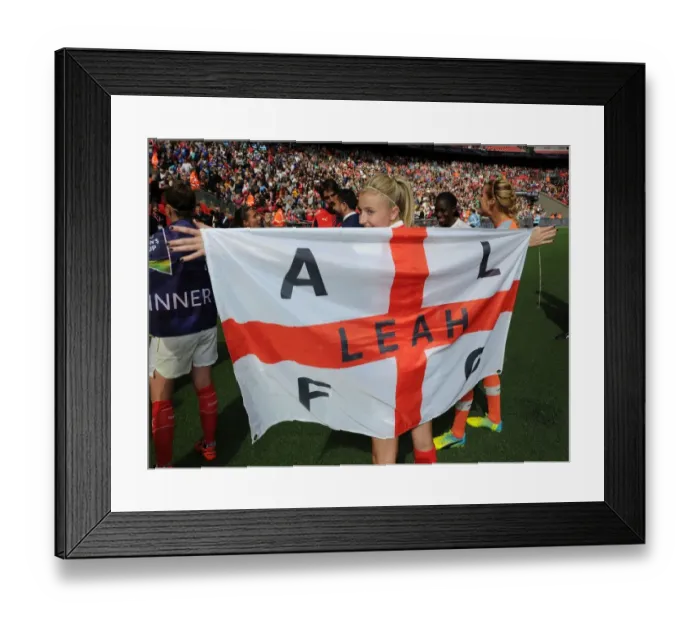 Framed Print : Arsenal Ladies Celebrate FA Cup Victory over Chelsea Ladies