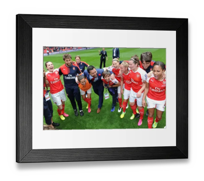 Framed Print : Arsenal Ladies Celebrate FA Cup Victory: Pedro Martinez Losa's Team Triumphs at Wembley Stadium