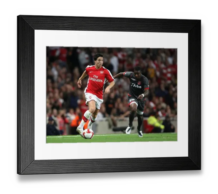 Framed Print : Samir Nasri (Arsenal) Eljero Elia (FC Twente)