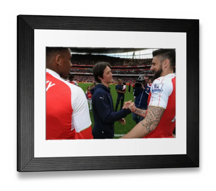 Framed Print : Arsenal Celebrate Victory Over Aston Villa: Olivier Giroud and Tomas Rosicky
