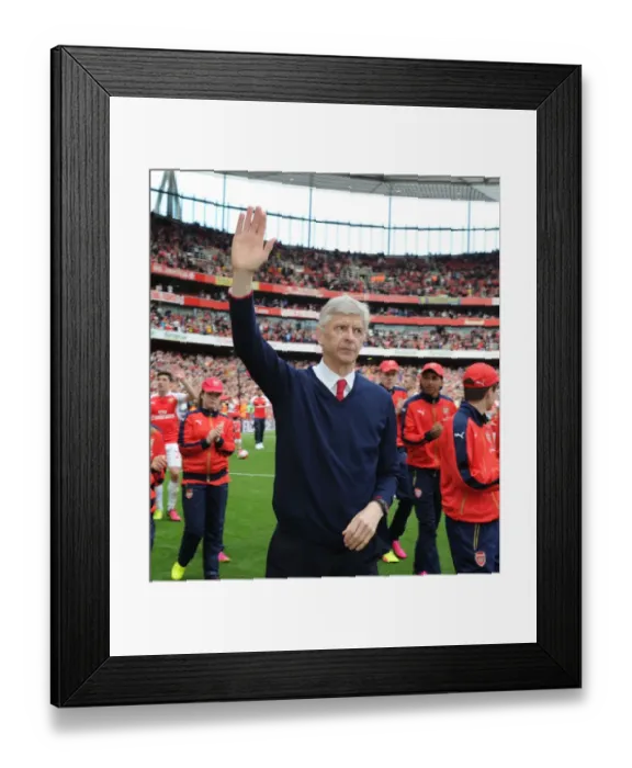 Framed Print : Arsene Wenger: Post-Match Moment at Emirates Stadium (Arsenal vs Aston Villa, Premier League 2015-16) Framed Print : Arsene Wenger: Post-Match Moment at Emirates Stadium (Arsenal vs Aston Villa, Premier League 2015-16)