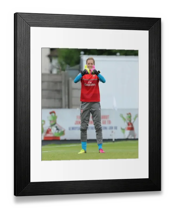 Framed Print : Emma Byrne (Arsenal Ladies). Arsenal Ladies 2: 0 Notts County