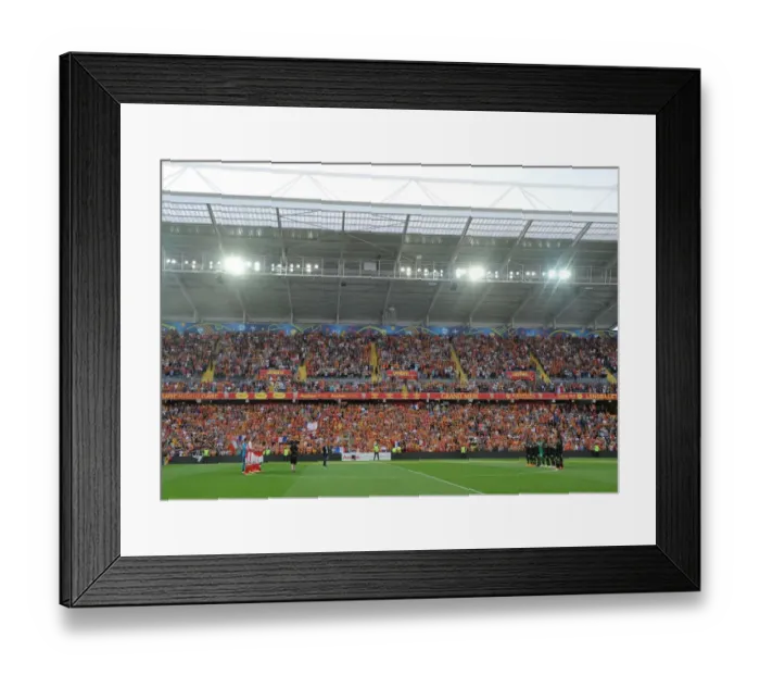 Framed Print : Arsenal and RC Lens Honor Victims of Nice Terror Attack: Pre-Season Friendly Framed Print : Arsenal and RC Lens Honor Victims of Nice Terror Attack: Pre-Season Friendly