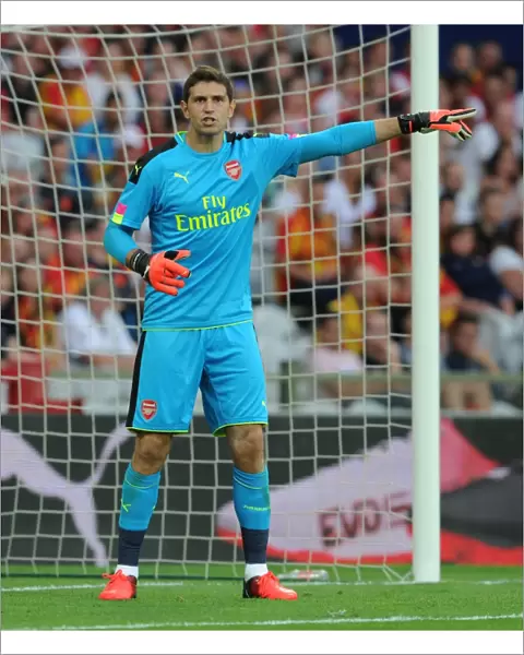 Emiliano Martinez in Action: Arsenal's Goalkeeper Shines in 2016 Pre-Season Friendly Against RC Lens