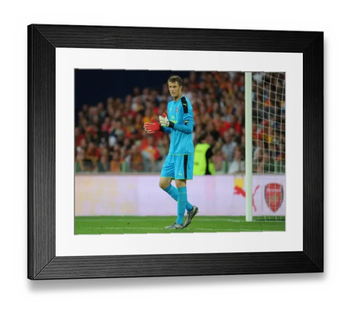 Framed Print : Arsenal's Matt Macey in Action during Lens Pre-Season Friendly (2016-17) Framed Print : Arsenal's Matt Macey in Action during Lens Pre-Season Friendly (2016-17)