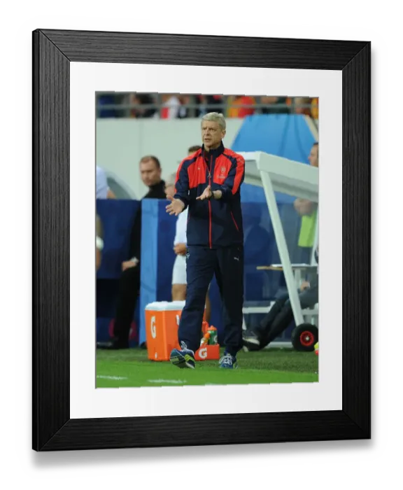 Framed Print : Arsene Wenger Leads Arsenal in Pre-Season Friendly against RC Lens (July 2016) Framed Print : Arsene Wenger Leads Arsenal in Pre-Season Friendly against RC Lens (July 2016)