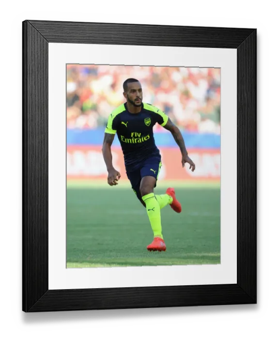 Framed Print : Theo Walcott in Action: Arsenal vs Chivas, 2016-17 Pre-Season Friendly
