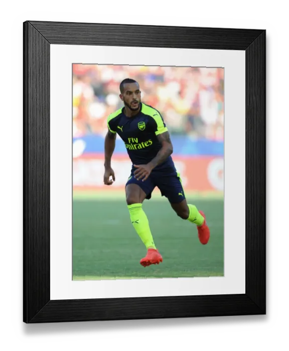 Framed Print : Theo Walcott in Action: Arsenal vs Chivas, Pre-Season Friendly, 2016-17