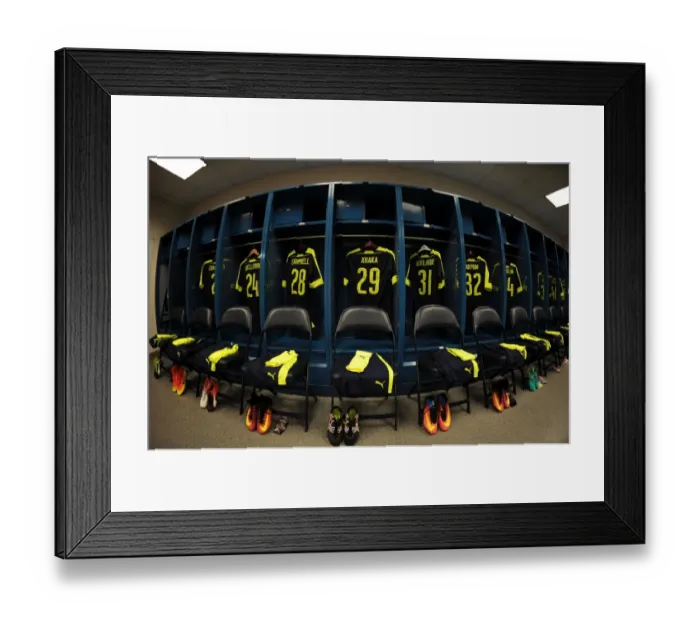 Framed Print : Arsenal Football Club: Pre-Season Training at StubHub Center - Arsenal vs. CD Guadalajara (2016-17)