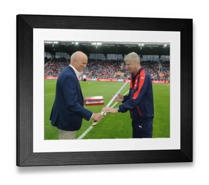 Framed Print : Arsene Wenger Receives Viking Sword at Viking FK vs Arsenal Friendly (2016-17) Framed Print : Arsene Wenger Receives Viking Sword at Viking FK vs Arsenal Friendly (2016-17)