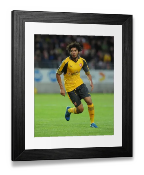 Framed Print : Mohamed Elneny in Action: Arsenal vs Viking FK (2016-17 Pre-Season Friendly)