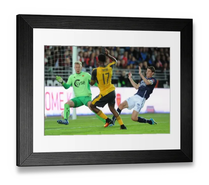 Framed Print : Alex Iwobi Scores First Arsenal Goal: Viking FK vs Arsenal, 2016