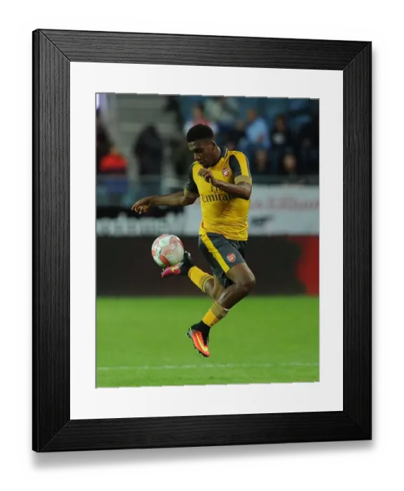 Framed Print : Alex Iwobi in Action: Arsenal vs Viking FK (2016-17 Pre-Season Friendly) Framed Print : Alex Iwobi in Action: Arsenal vs Viking FK (2016-17 Pre-Season Friendly)