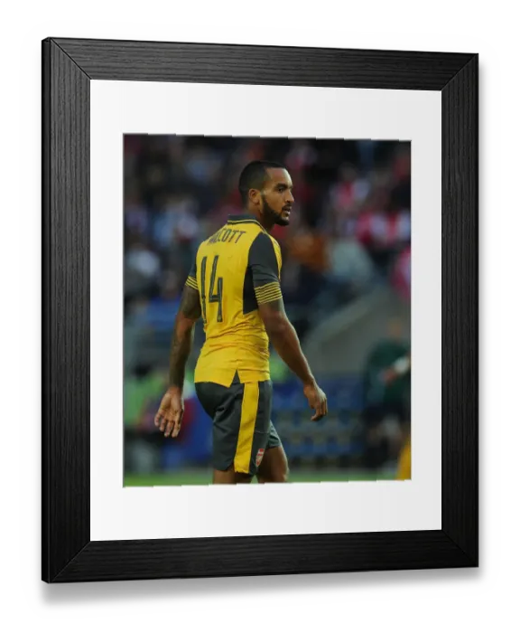 Framed Print : Theo Walcott in Action: Viking FK vs Arsenal (2016-17) Framed Print : Theo Walcott in Action: Viking FK vs Arsenal (2016-17)