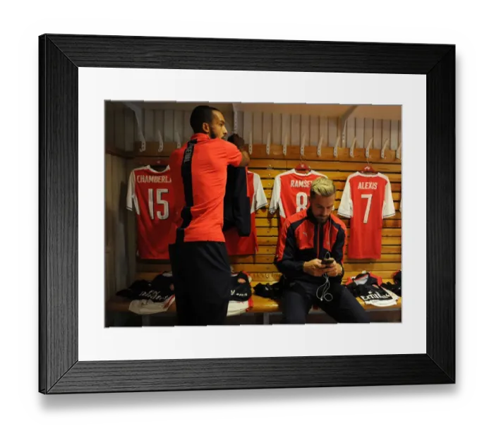 Framed Print : Arsenal Stars Ramsey and Walcott: Pre-Season Unity Before Arsenal vs Manchester City (2016-17)